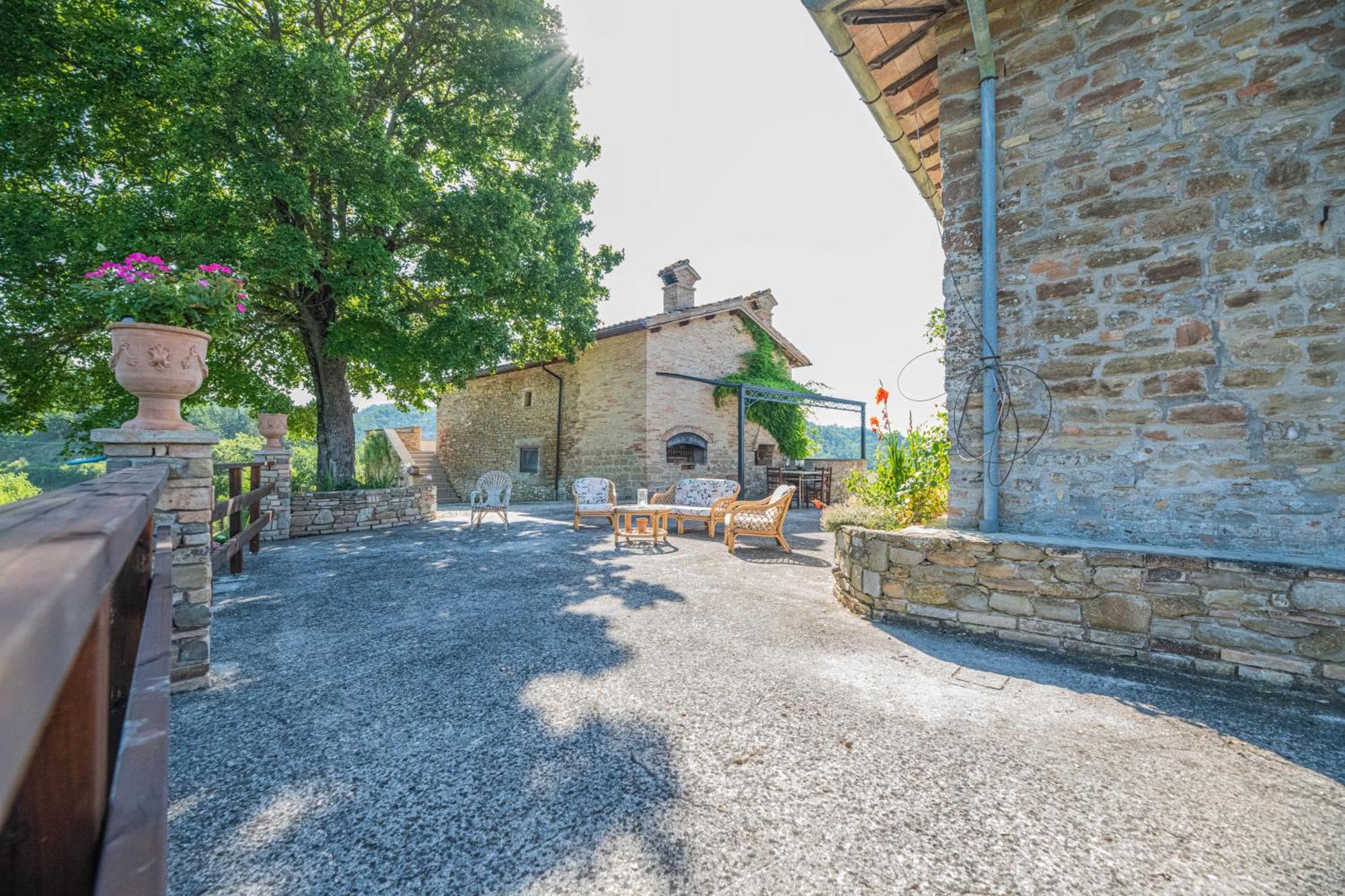 Ca' Gulino - Urbino - Villa Con Minipiscina In Borgo Antico Luaran gambar